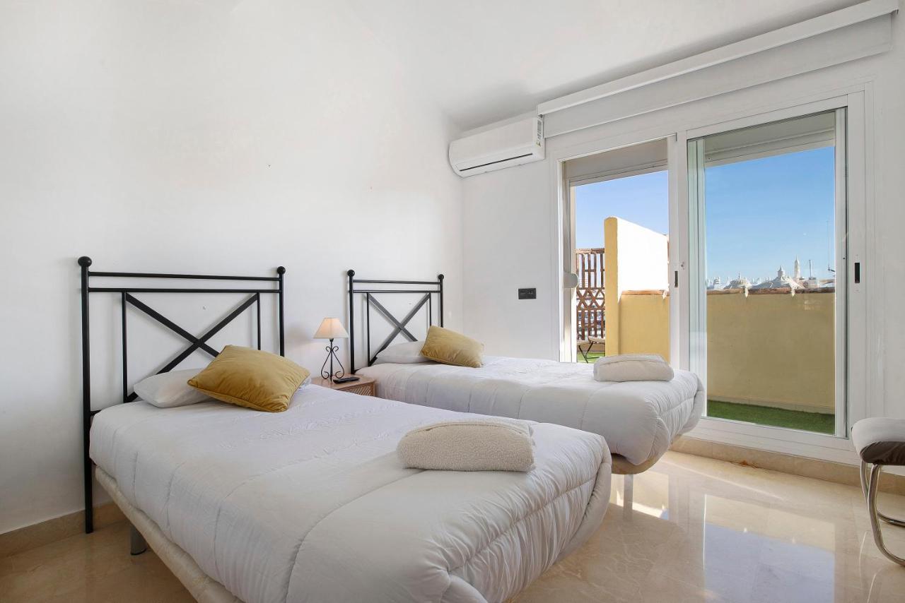 Luxury In Puerto Marina Apartment Benalmádena Exterior foto
