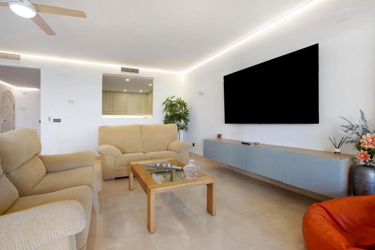 Luxury In Puerto Marina Apartment Benalmádena Exterior foto