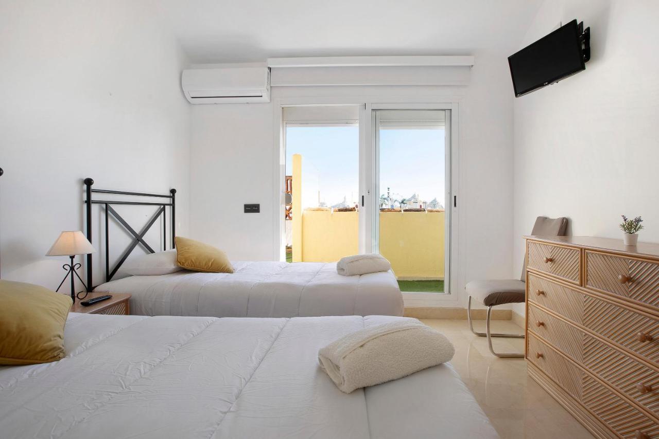 Luxury In Puerto Marina Apartment Benalmádena Exterior foto